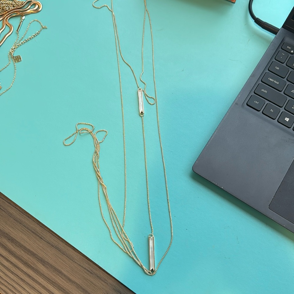 Kendra Scott Body Necklace